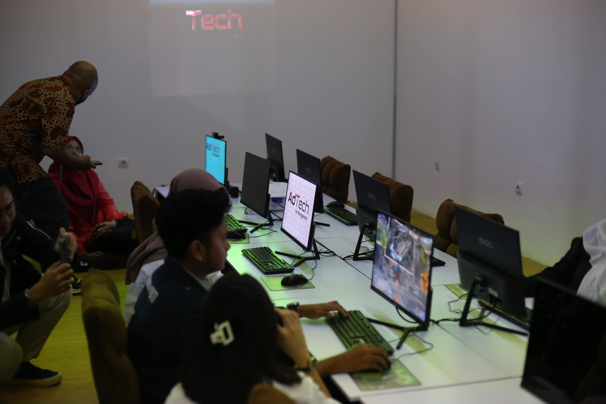 Laboratorium “Advance Technology” Menyongsong Inovasi Teknologi di Telkom University