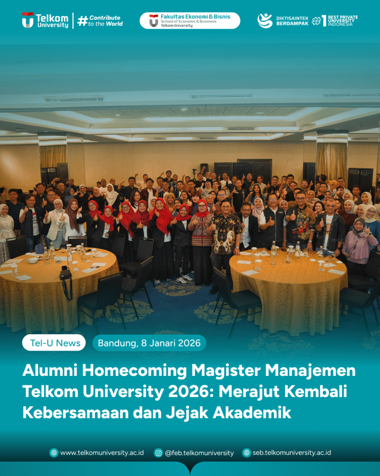 Foto bersama panitia dan semua alumni